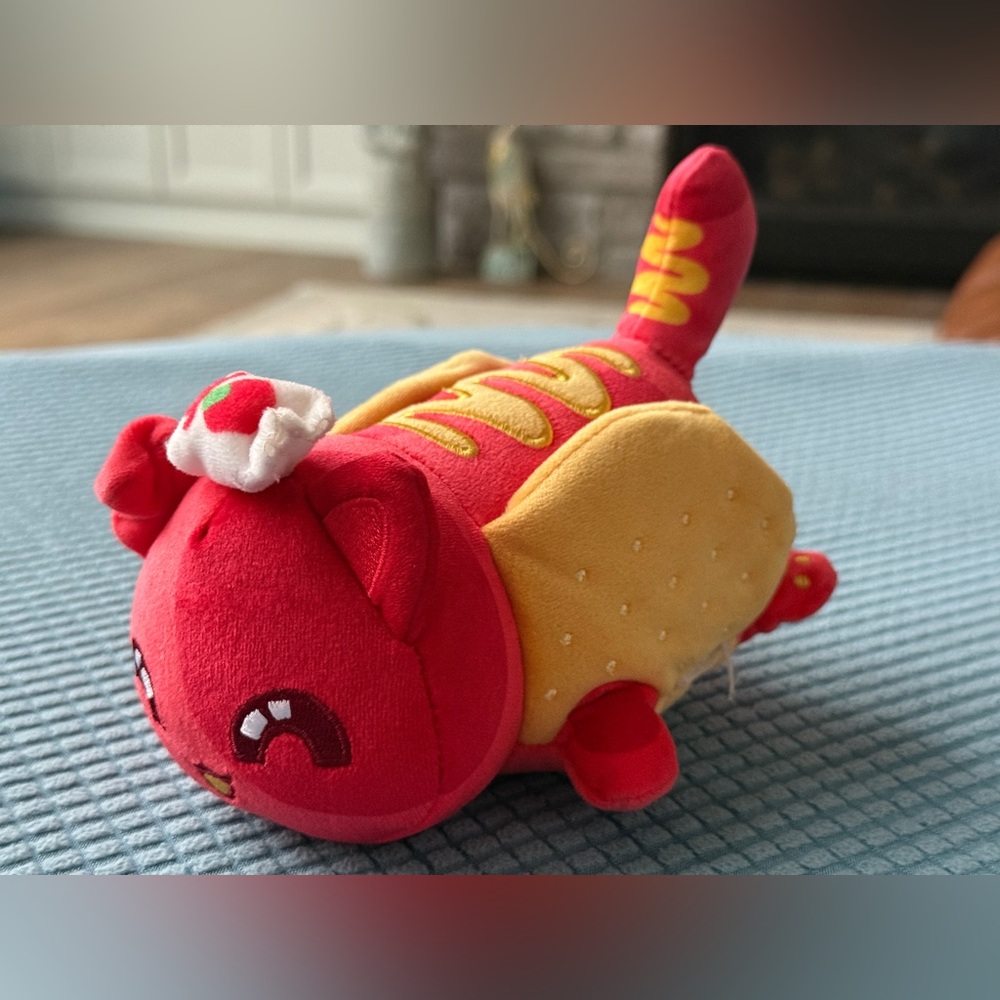 Aphmau kitty plush “hot dog” cat